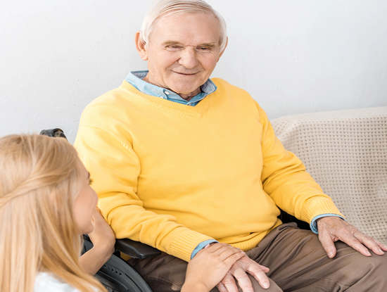 anziano pratese con badante