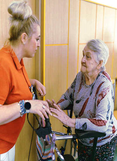 badante per caregiving anziani udine