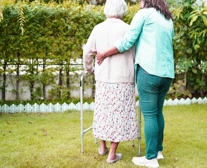 badante a ore con anziana